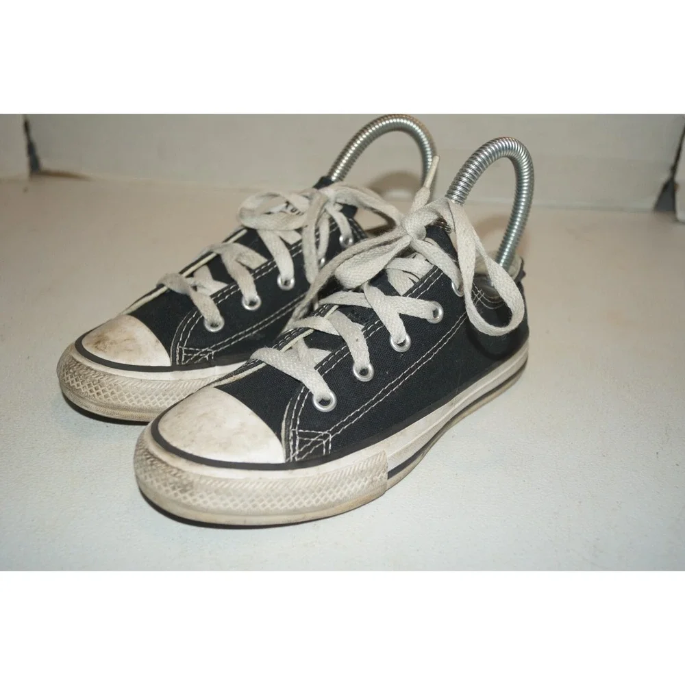 Converse Chuck Taylor All Star Low Top Black White SZ 1 Unisex Kids Toddler- U20